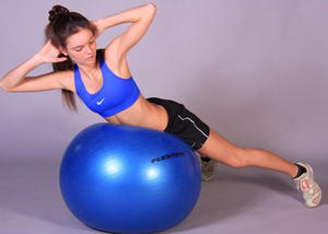 Заняття з фітболом для схуднення: опис вправ з м'ячем і рекомендації фахівців » журнал здоров'я iHealth 3