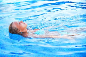 Как правильно выполнять водные упражнения