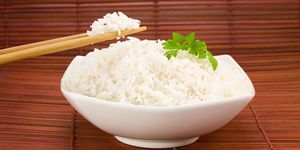 Рисовая диета помогает очистить организм от шлаков и избавиться от лишнего жира