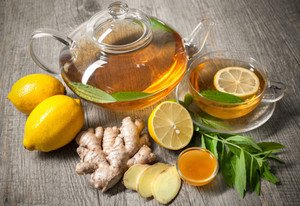 Описание способов приготовления напитка для похудения из имбиря, лимона и мёда