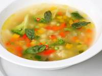 Вкусные и полезные диетические супы очень популярны