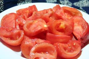 Какова калорийность помидор